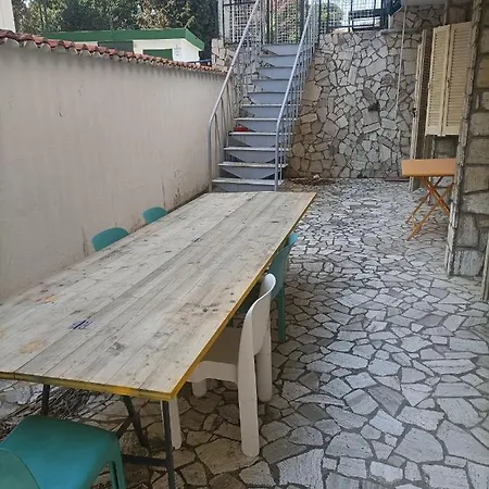 Pied-A-Terre Fronte Mare Apartment Celle Ligure Exterior photo