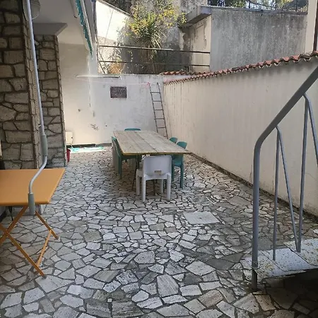 Pied-A-Terre Fronte Mare Apartment Celle Ligure Exterior photo