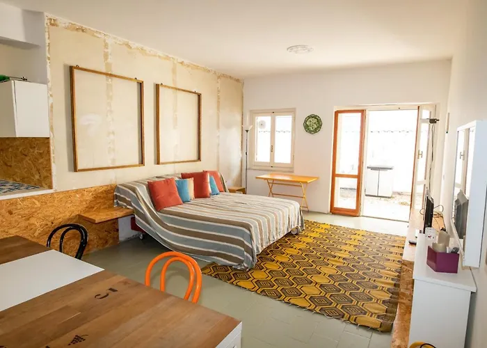 Pied-A-Terre Fronte Mare