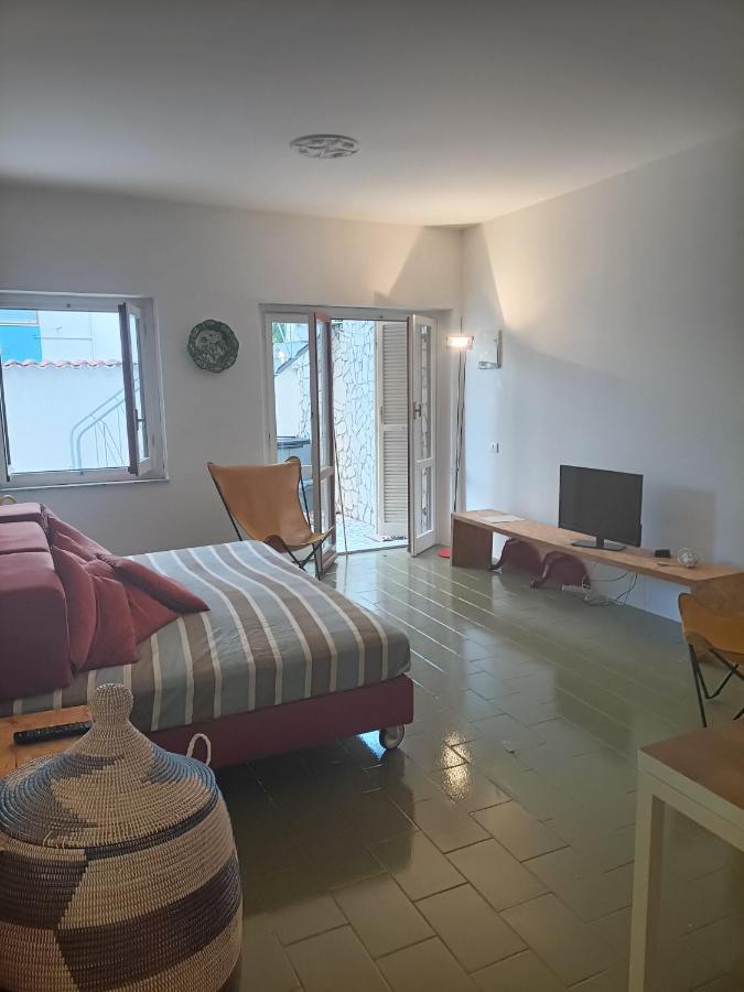 Pied-a-terre Fronte Mare Apartment *